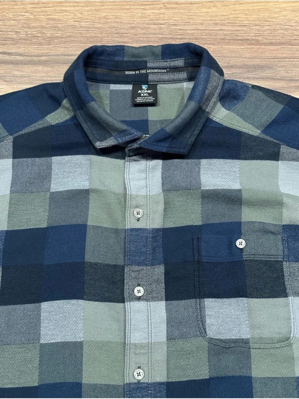 Kuhl Pixelatr Flannel Long Sleeve Button Down in Seaglass Blue Plaid Size XXL